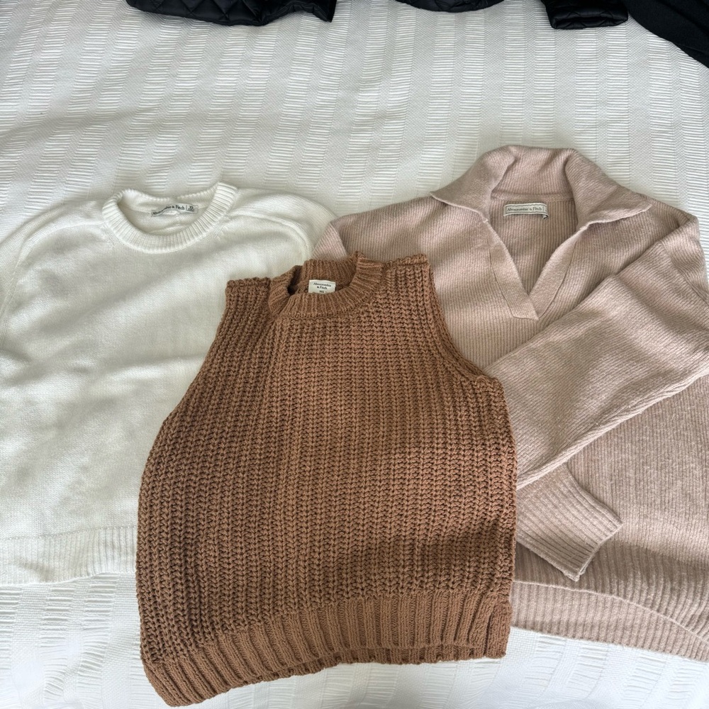 Abercrombie Sweater bundle 4